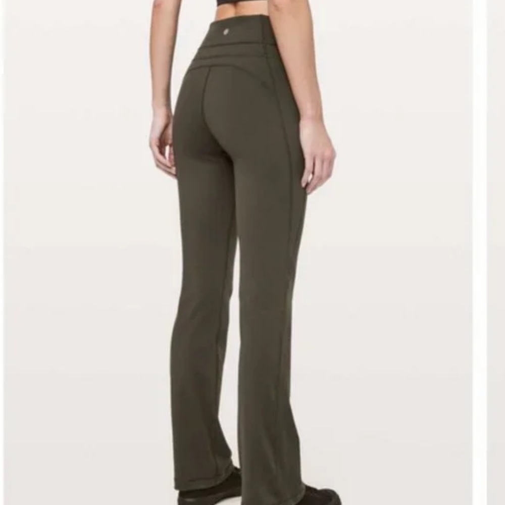 Lululemon Groove Pant Bootcut 32" - Dark Olive - Size 6